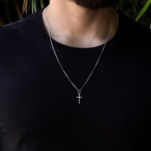 Colar crucifixo Pequeno - Corrente Veneziana